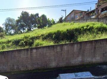 i1.jpg · Excelente Terreno de Esquina 704m R$ 999.000,00 24m de frente no Centro de Parelheiros / Ao lado Ter