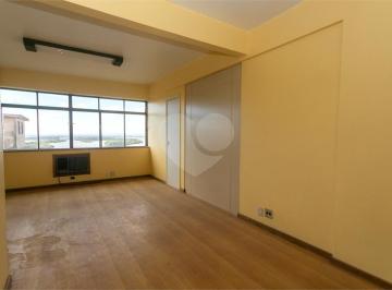 Comercial · 149m² · Salas à venda em Centro Histórico - RS