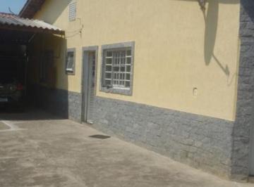 Casa · 225m² · 3 Quartos · 6 Vagas · Casa em Vila Menino Jesus, Caçapava/SP de 225m² 3 quartos à venda por R$ 300.000,00