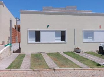 Casa · 57m² · 3 Quartos · 2 Vagas · Casa em Chácara Tropical (Caucaia do Alto), Cotia/SP de 57m² 3 quartos à venda por R$ 340.000,00