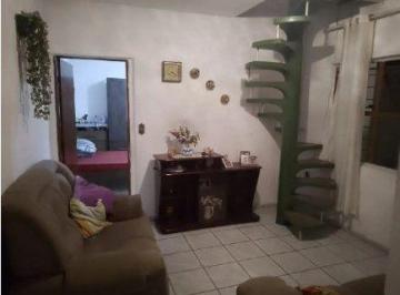 Casa · 100m² · 3 Quartos · 3 Vagas · Sobrado em Jardim Maria Lúcia, Votorantim/SP de 100m² 3 quartos à venda por R$ 270.000,00