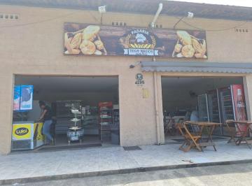 Comercial · 419m² · 5 Vagas · Ponto em Itaipu, Niterói/RJ de 419m² à venda por R$ 160.000,00