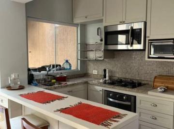 Casa · 220m² · 4 Quartos · 2 Vagas · Sobrado em Cidade Cruzeiro do Sul, Suzano/SP de 220m² 4 quartos à venda por R$ 819.000,00