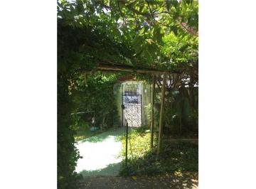 Casa · 233m² · 3 Quartos · 3 Vagas · Casa à venda - em Encruzilhada