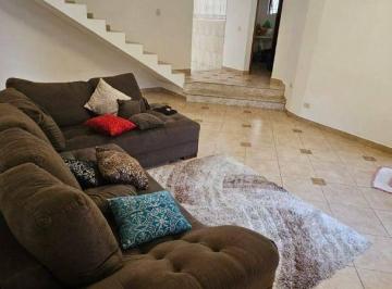 Casa · 324m² · 3 Quartos · 2 Vagas · Sobrado em Parque São Vicente, Mauá/SP de 324m² 3 quartos à venda por R$ 850.000,00