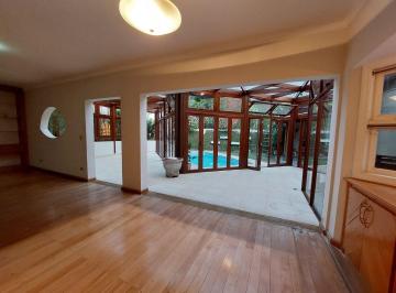 Casa · 300m² · 3 Quartos · 4 Vagas · Casa em Jardim São Paulo II, Cotia/SP de 300m² 3 quartos à venda por R$ 1.490.000,00