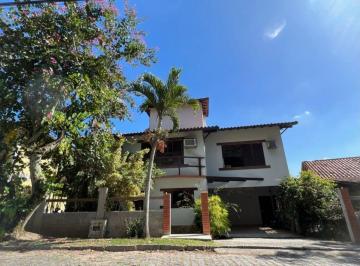 Casa · 233m² · 6 Quartos · 2 Vagas · Casa em Pendotiba, Niterói/RJ de 233m² 6 quartos à venda por R$ 1.200.000,00