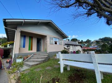 Casa · 180m² · 5 Quartos · 4 Vagas · Casa em Dutra, Gramado/RS de 180m² 5 quartos à venda por R$ 1.200.000,00