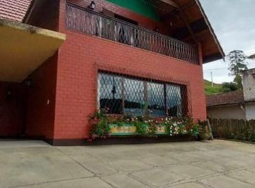 Casa · 260m² · 3 Quartos · 3 Vagas · Casa em Ermitage, Teresópolis/RJ de 260m² 3 quartos à venda por R$ 1.200.000,00
