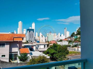 Casa · 130m² · 3 Quartos · 3 Vagas · Sobrado em Ariribá, Balneário Camboriú/SC de 130m² 3 quartos à venda por R$ 1.650.000,00