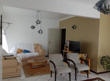 Casa · 250m² · 6 Quartos · 2 Vagas · Casa em Capoeiras, Florianópolis/SC de 250m² 6 quartos à venda por R$ 890.000,00