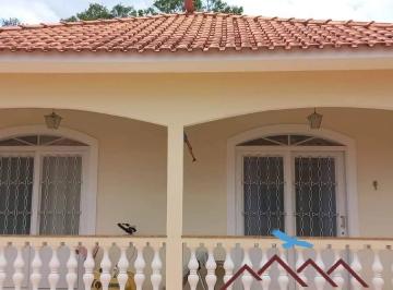 Casa · 360m² · 3 Quartos · 3 Vagas · Casa em , São Lourenço/MG de 360m² 3 quartos à venda por R$ 900.000,00