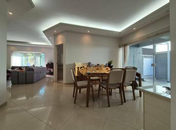 Casa · 252m² · 3 Quartos · 4 Vagas · Casa em Nossa Senhora do Perpétuo Socorro, Pindamonhangaba/SP de 252m² 3 quartos à venda por R$ 1.20