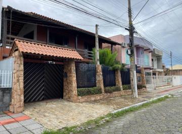 Casa · 300m² · 3 Quartos · 3 Vagas · Casa em São Judas, Itajaí/SC de 300m² 3 quartos à venda por R$ 1.200.000,00