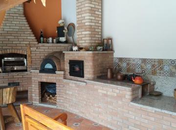 Casa · 350m² · 3 Quartos · 2 Vagas · Casa em Terras do Madeira, Carapicuíba/SP de 350m² 3 quartos à venda por R$ 1.500.000,00