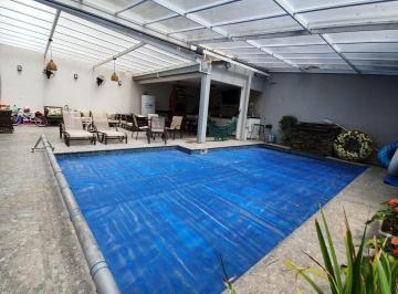 Casa · 355m² · 3 Quartos · 4 Vagas · Casa em Transurb, Itapevi/SP de 355m² 3 quartos à venda por R$ 1.230.000,00