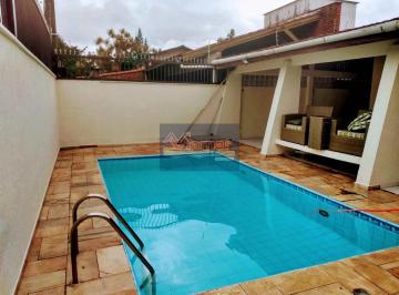 Casa · 220m² · 5 Quartos · 4 Vagas · Casa em Jardim Virgínia, Guarujá/SP de 220m² 5 quartos à venda por R$ 880.000,00