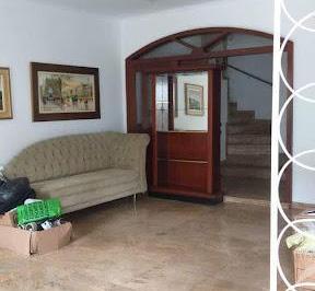 Casa · 200m² · 4 Quartos · 3 Vagas · Sobrado em Gonzaga, Santos/SP de 200m² 4 quartos para locação R$ 12.000,00/mes