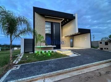 Casa · 208m² · 3 Quartos · 4 Vagas · Casa à venda - no Setor Central