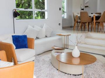 Casa · 380m² · 4 Quartos · Casa em São Paulo II, Cotia/SP de 380m² 4 quartos para locação R$ 18.000,00/mes