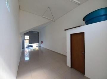 Comercial · 50m² · 5 Vagas · Salão em Jardim São Luiz (Caucaia do Alto), Cotia/SP de 50m² para locação R$ 2.800,00/mes