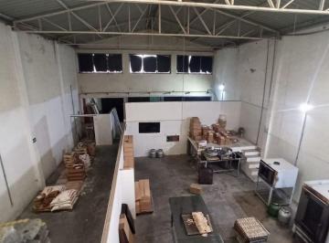 Comercial · 366m² · 4 Vagas · Galpão em Vila Urupês, Suzano/SP de 366m² à venda por R$ 1.050.000,00