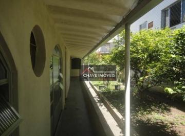 Casa · 840m² · 5 Vagas · Casa em Gonzaga, Santos/SP de 840m² para locação R$ 17.000,00/mes