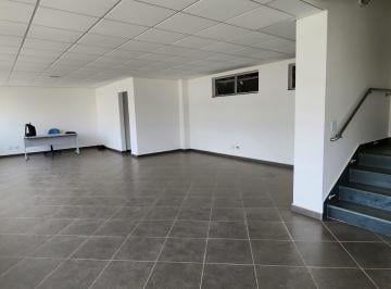 Comercial · 331m² · Sala em Distrito Industrial Alfredo Relo, Itatiba/SP de 331m² para locação R$ 11.608,80/mes