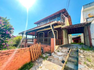 Casa · 386m² · 5 Quartos · 6 Vagas · Casa em Itaipu, Niterói/RJ de 386m² 5 quartos para locação R$ 10.000,00/mes