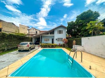 Casa · 139m² · 2 Quartos · 5 Vagas · Casa em Piratininga, Niterói/RJ de 139m² 2 quartos à venda por R$ 1.330.000,00
