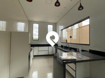 Casa · 209m² · 3 Quartos · 4 Vagas · Casa em Centro, Mogi das Cruzes/SP de 209m² 3 quartos à venda por R$ 1.300.000,00