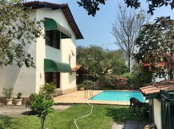 Casa · 327m² · 5 Quartos · 8 Vagas · Casa em Piratininga, Niterói/RJ de 327m² 5 quartos à venda por R$ 1.480.000,00