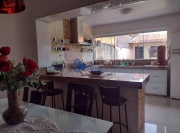 Casa · 180m² · 3 Quartos · 4 Vagas · Casa à venda - em São Carlos