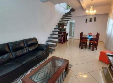 Casa · 200m² · 2 Quartos · 2 Vagas · Sobrado em Cidade Edson, Suzano/SP de 200m² 2 quartos à venda por R$ 450.000,00