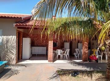 Casa · 200m² · 4 Quartos · 2 Vagas · Casa em Parque Residencial Victório Parolin, Olímpia/SP de 200m² 4 quartos à venda por R$ 450.000,00