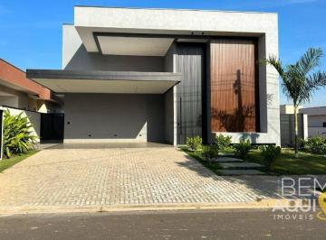 Casa · 246m² · 3 Quartos · 4 Vagas · Casa em Centro, Salto/SP de 246m² 3 quartos à venda por R$ 1.800.000,00