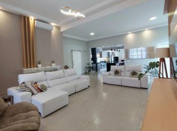 Casa · 303m² · 3 Quartos · 4 Vagas · Casa em Centro, Jaguariúna/SP de 303m² 3 quartos à venda por R$ 2.390.000,00