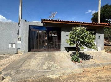 Casa · 160m² · 2 Quartos · 2 Vagas · Casa em , Elias Fausto/SP de 160m² 2 quartos à venda por R$ 450.000,00