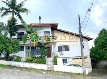 Casa · 286m² · 6 Quartos · 6 Vagas · Casa em Trindade, Florianópolis/SC de 286m² 6 quartos à venda por R$ 1.855.000,00
