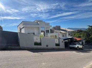 Casa · 380m² · 4 Quartos · 4 Vagas · Casa em Estreito, Florianópolis/SC de 380m² 4 quartos à venda por R$ 2.900.000,00