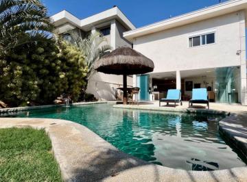 Casa · 380m² · 3 Quartos · 6 Vagas · Casa em Jardim do Golf I, Jandira/SP de 380m² 3 quartos à venda por R$ 2.700.000,00