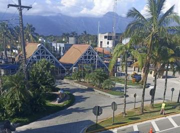 Casa · 390m² · 4 Quartos · 4 Vagas · Sobrado em Riviera, Bertioga/SP de 390m² 4 quartos à venda por R$ 2.400.000,00