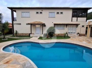 Casa · 560m² · 4 Quartos · 4 Vagas · Casa em Piratininga, Niterói/RJ de 560m² 4 quartos à venda por R$ 2.500.000,00