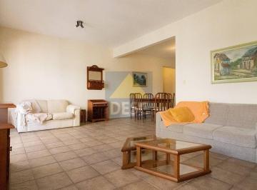 Apartamento · 137m² · 2 Quartos · 1 Vaga · Apartamento em Centro, Balneário Camboriú/SC de 137m² 2 quartos à venda por R$ 2.500.000,00