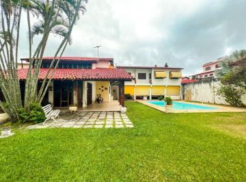 Casa · 400m² · 2 Quartos · 6 Vagas · Casa em Piratininga, Niterói/RJ de 400m² 2 quartos à venda por R$ 2.000.000,00