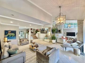 Casa · 496m² · 4 Quartos · 5 Vagas · Casa em Vila Santo Antônio, Cotia/SP de 496m² 4 quartos à venda por R$ 3.300.000,00