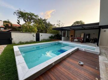 Casa · 300m² · 8 Quartos · 4 Vagas · Casa em Itacoatiara, Niterói/RJ de 300m² 8 quartos à venda por R$ 6.000.000,00