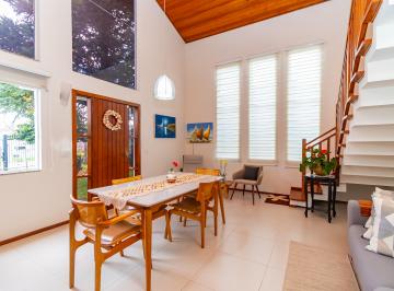 Casa de 4 quartos, Araucária · Sobrado à venda, 4 quartos, 2 suítes, com 3 garagens, 282m² no Barigui, Araucária
