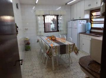 Casa · 225m² · 4 Quartos · 5 Vagas · Sobrado em Vila Nova Bonsucesso, Guarulhos/SP de 225m² 4 quartos à venda por R$ 1.704.000,00