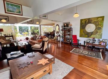 Casa · 700m² · 5 Quartos · 4 Vagas · Casa em Jardim Passárgada I, Cotia/SP de 700m² 5 quartos à venda por R$ 2.795.000,00